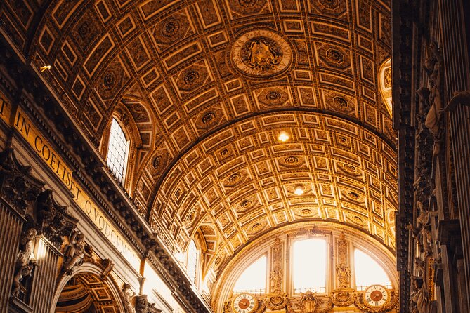 Vatican Museums and Sistine Chapel Guided Tour - The guided format: radios, crowd control, and guide styles