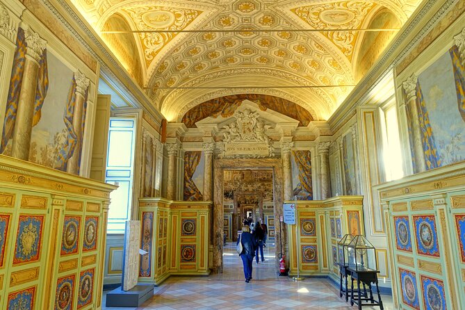 Vatican Museums, Sistine Chapel & Basilica Guided Experience - The Sistine Chapel: making 15 minutes feel like more