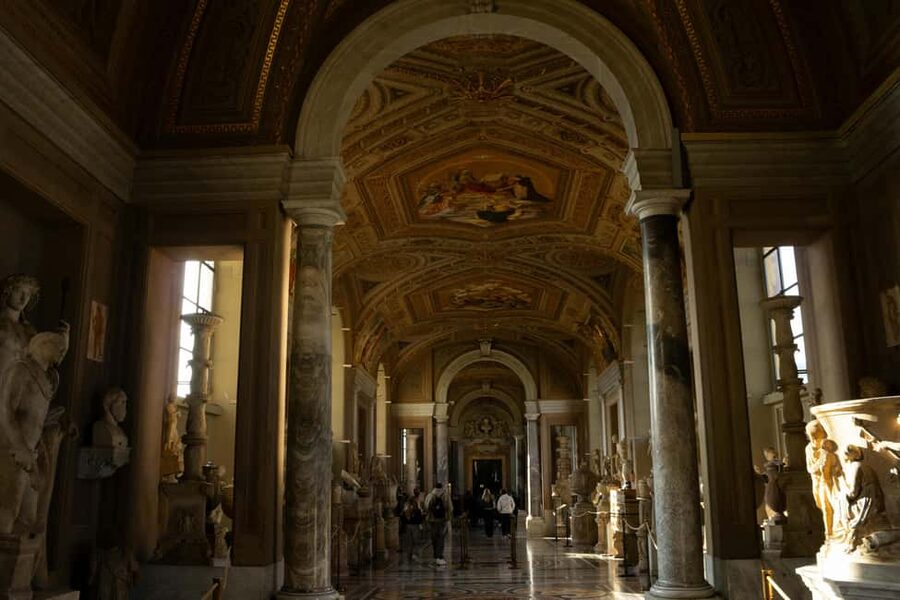 Vatican Museums & Sistine Chapel Skip-the-Line Guided Tour - Laocoön and Apollo Belvedere: Seeing Sculpture Like the Romans Intended
