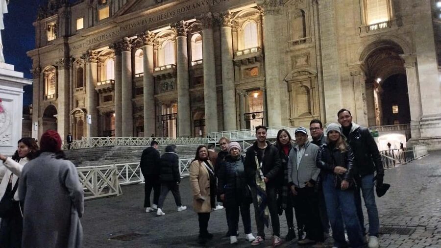Vatican Museums & Sistine Chapel Skip-the-Line Guided Tour - Ending at the Sistine Chapel: Timing, Free Time, and the Last Judgment Note