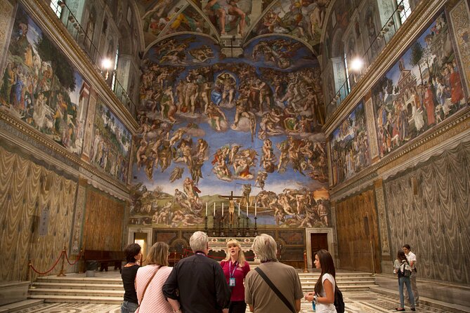 Vatican Museums, Sistine Chapel & St Peter’s Basilica Guided Tour - Cortile della Pigna: A Quick Reset Before the Sistine Chapel