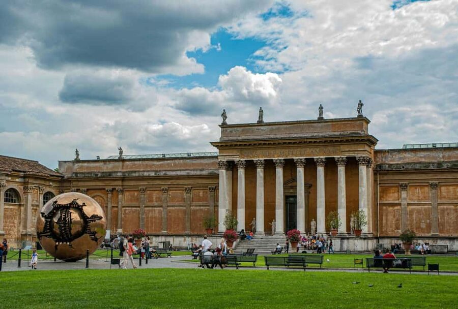 Vatican Museums, Sistine Chapel & St. Peter's Basilica Tour - Crowds, Pacing, and How to Make This Feel Worth It