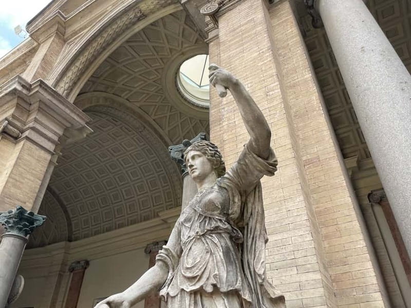 Vatican Museums, Sistine Chapel & St. Peter’s Square Tour - Sistine Chapel: time well-spent on Michelangelo’s message