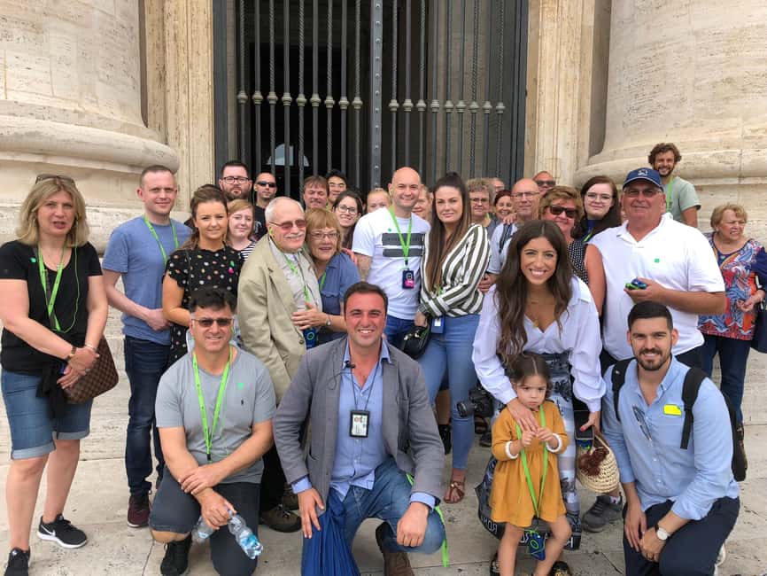 Vatican, Sistine Chapel & St. Peter's Skip-the-Line Tour - Swiss Guards photo moment, plus a peek at daily Vatican life
