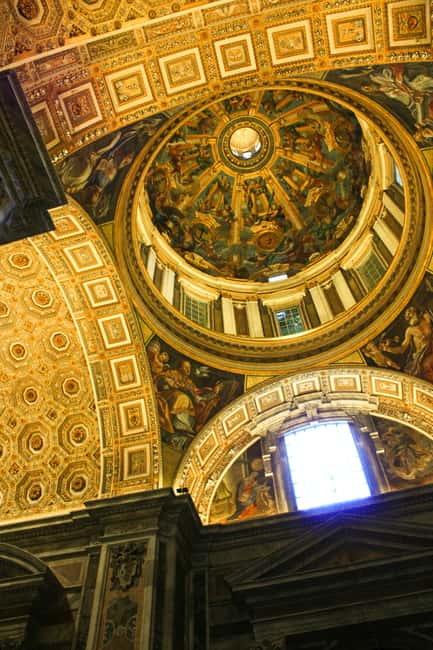 Vatican: St. Peter’s Basilica, Papal Tombs Tour with Dome - Guide quality and headsets, the difference between okay and memorable