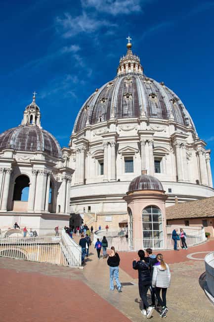 Vatican:St. Peter’s Basilica,Underground and Dome Climb tour - What You Pay for $39: Access, Guide Time, and Headsets