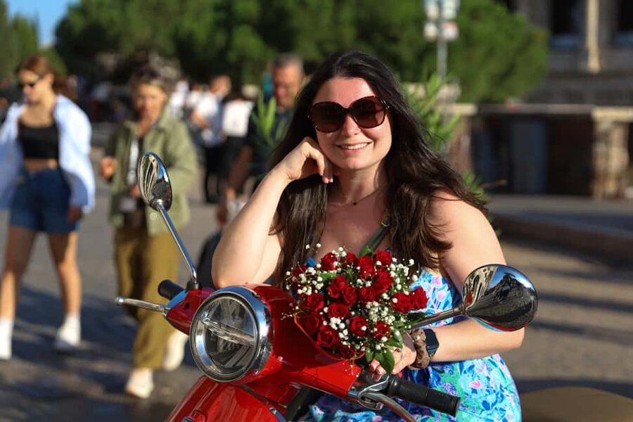 Vespa Rome Photography Tour by Local - Safety, comfort, and the human factor that drives the rating