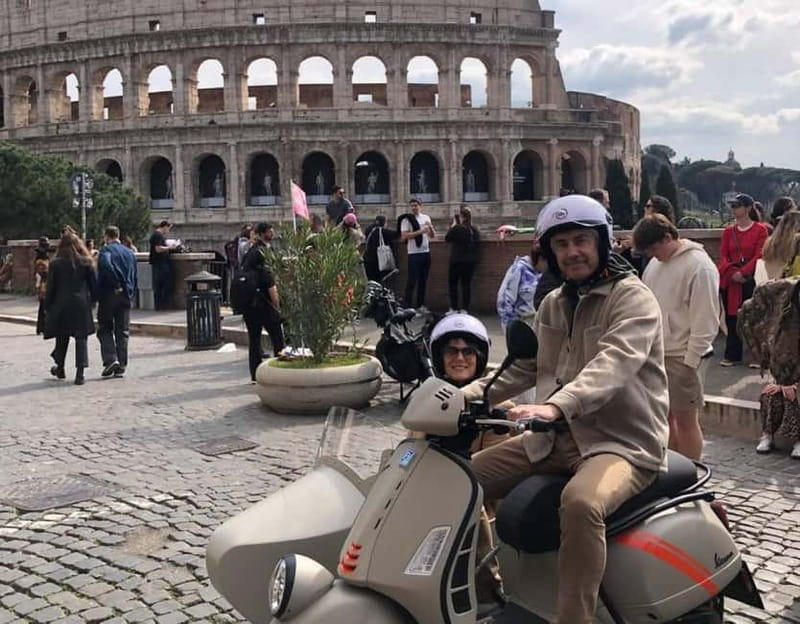 Vespa Sidecar Tour : Express Highlights of Rome - Altar of the Fatherland area: a key crossroads with major views