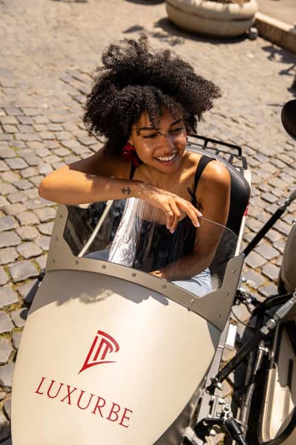 Vespa Sidecar Tour: Highlights of Rome - Meeting at Piazza del Popolo, then rolling out