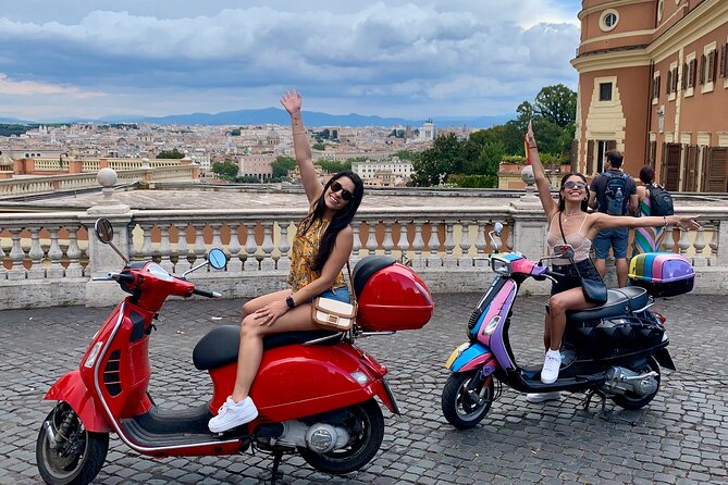 Vespa Tour in Rome Driven by Us with Optional Pick Up - Stop 3: Buco della Serratura, the secret-view pause