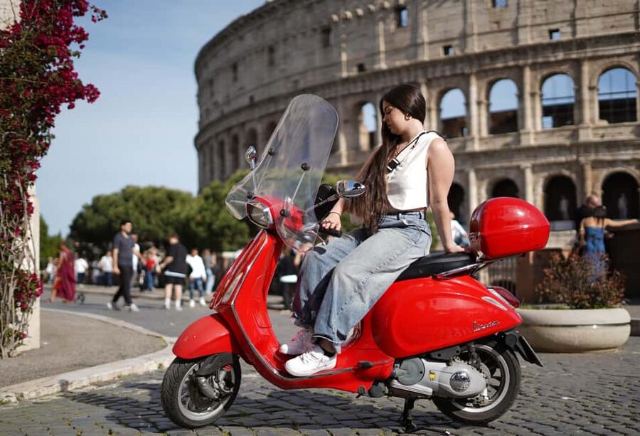 Vespa - Wine and Photography service in Rome - Key highlights worth your attention