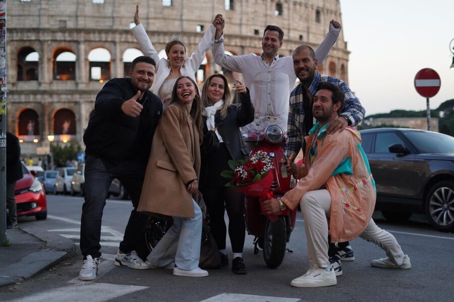 Vespa - Wine and Photography service in Rome - Circus Maximus pass-by: a quick history hit from the road