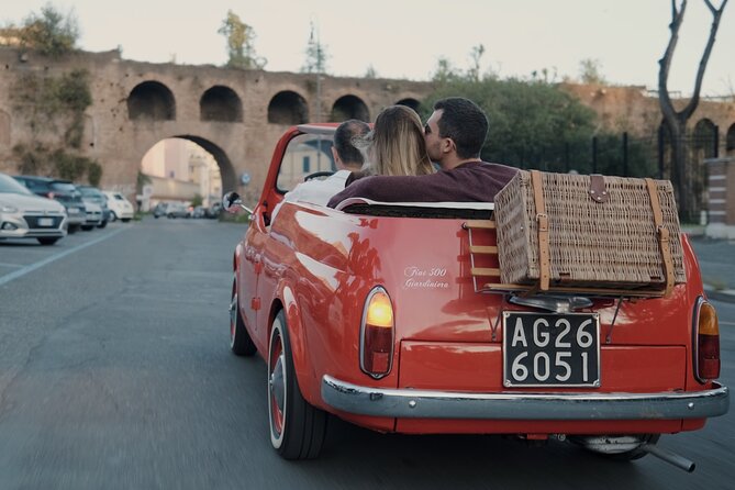 Vintage Fiat 500 Cabriolet: Rome's Highlight Semi Private Tour - Piramide Cestia: the pyramid stop you did not expect