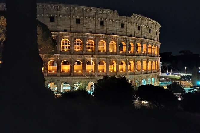 Walk the magic of Rome at night - Pantheon from the outside, with the kind of explanations that stick