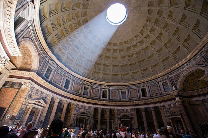 Walking Guided Tour and Rome's Iconic Temple Pantheon Entrance - The Pantheon entrance (30 minutes): dome, oculus light, and the big names
