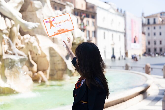 Walking Guided Tour and Rome's Iconic Temple Pantheon Entrance - Prebooked access and the line reality at the Pantheon